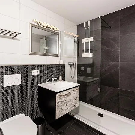 Watzi Apartment *