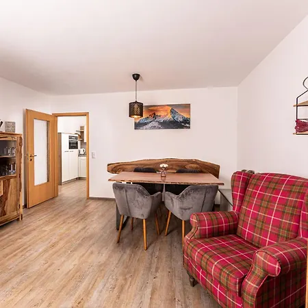 Apartment Watzi *